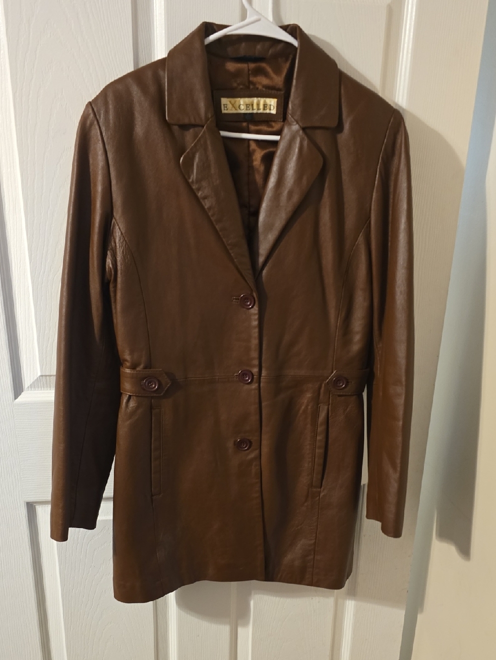 Excelled Women's Brown Leather Button-Front Jacket